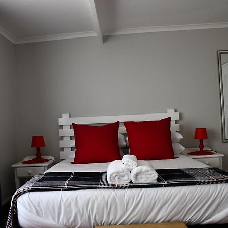 Friendz Guesthouse Knysna Kamer foto